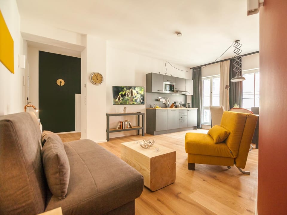 Living room, Photo of the whole room, Seating area