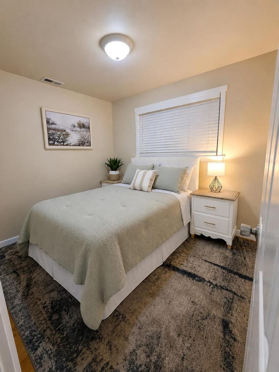 Cozy 3BR Family Retreat 15 min to Lake Washington House in Renton