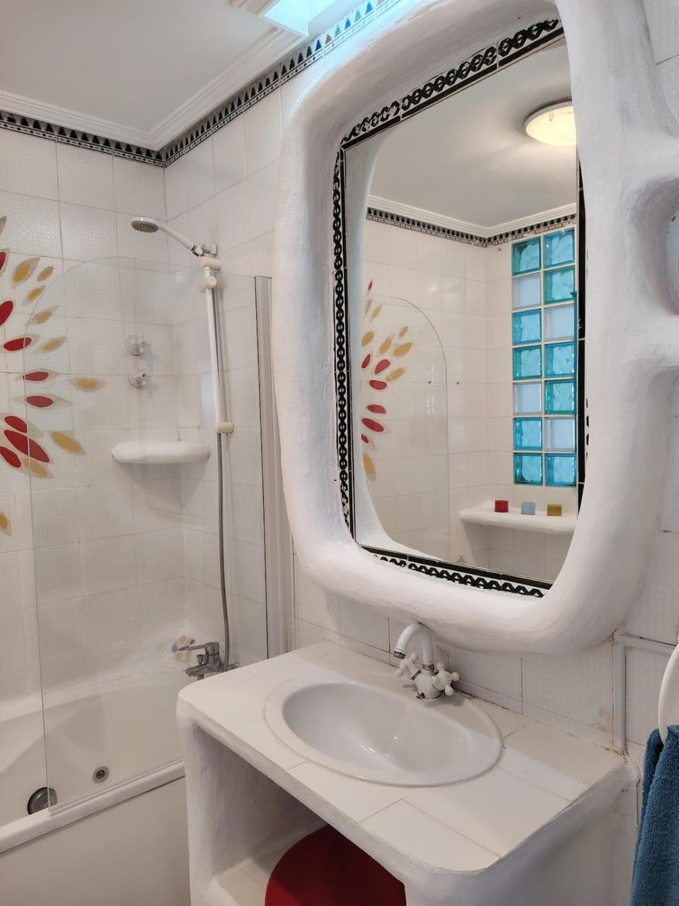 Shower, Bathroom, Bath, towels