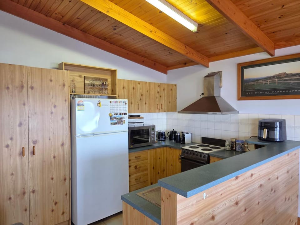 Dolphin Cove House in South Australia