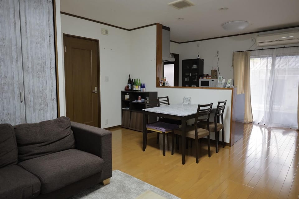 Communal lounge/ TV room, Kitchen or kitchenette