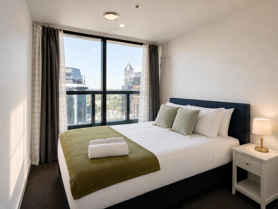 Harbour & City Views 2BR 2BA w Huge Balcony P231 Apartment in Auckland