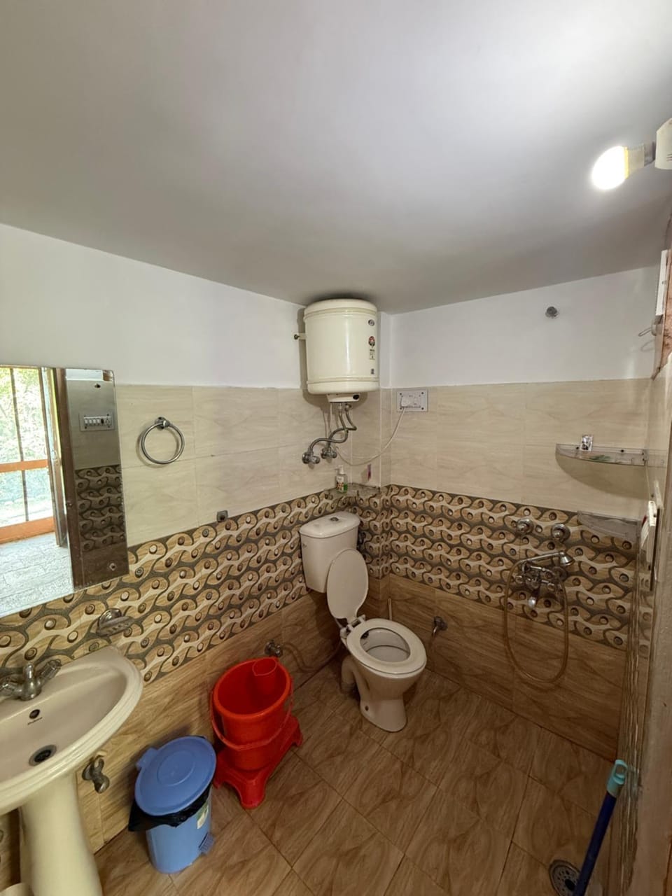 Gound Floor Studio Appartment Apartment in Himachal Pradesh