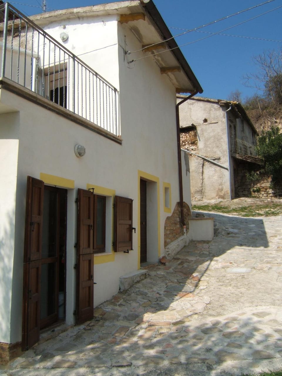 Facade/entrance
