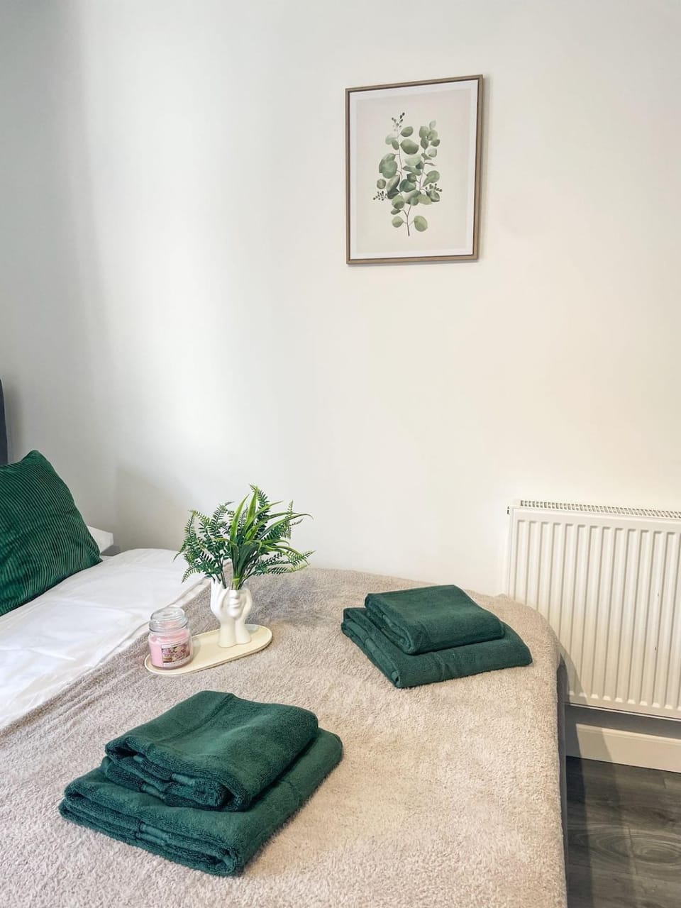 Poole Coastal House Sleeps 8 Near Sandbanks House in Poole