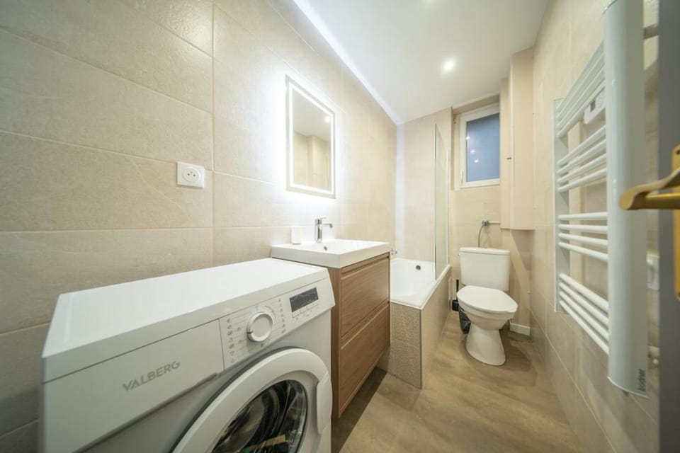 Frontiere Suites 3 Saint-Louis Near Bale Apartment in Weil am Rhein