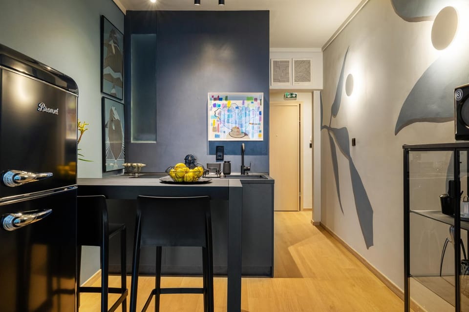 City Vibes Tsimiski by Luxlikehome Apartment in Thessaloniki