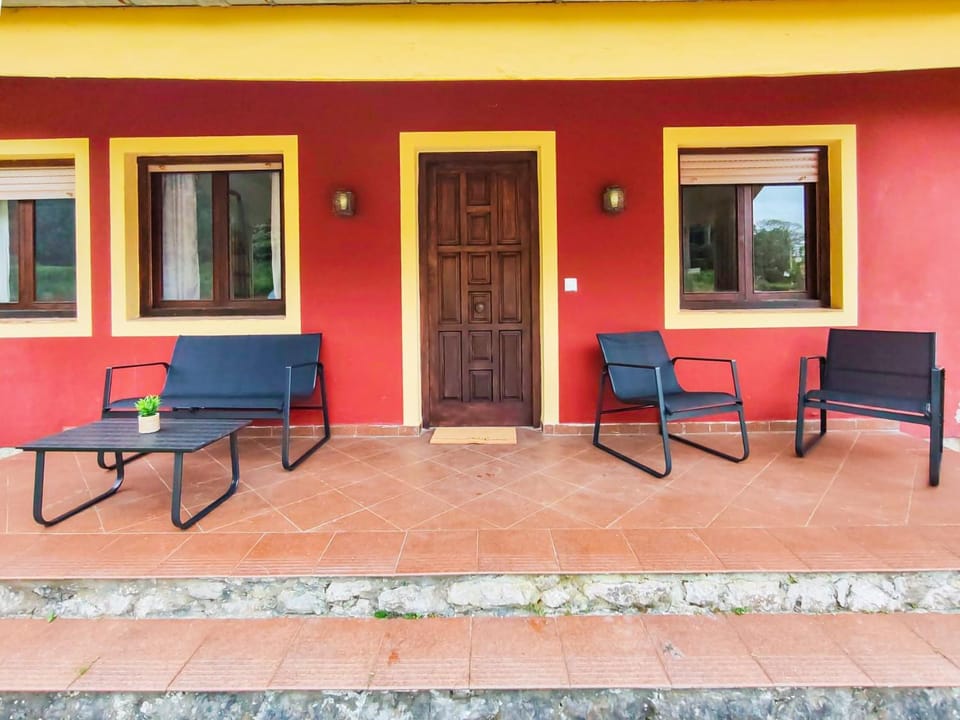 La casa del valle House in Western coast of Cantabria