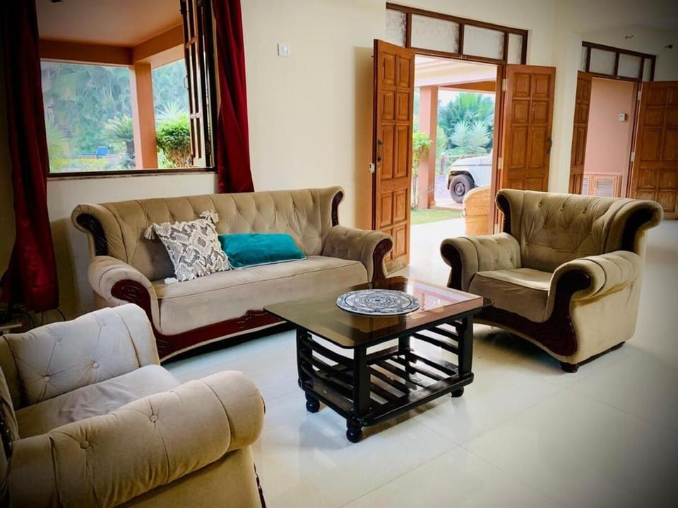 luxury 4BHK Villa Pool wi-fi Villa in Benaulim