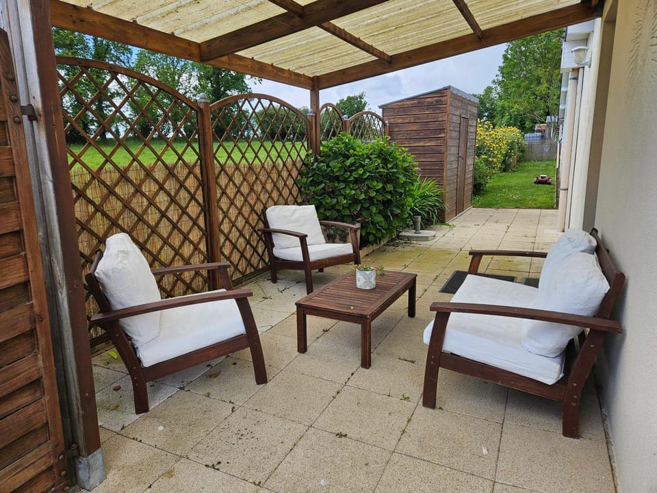 Patio, Garden, Balcony/Terrace