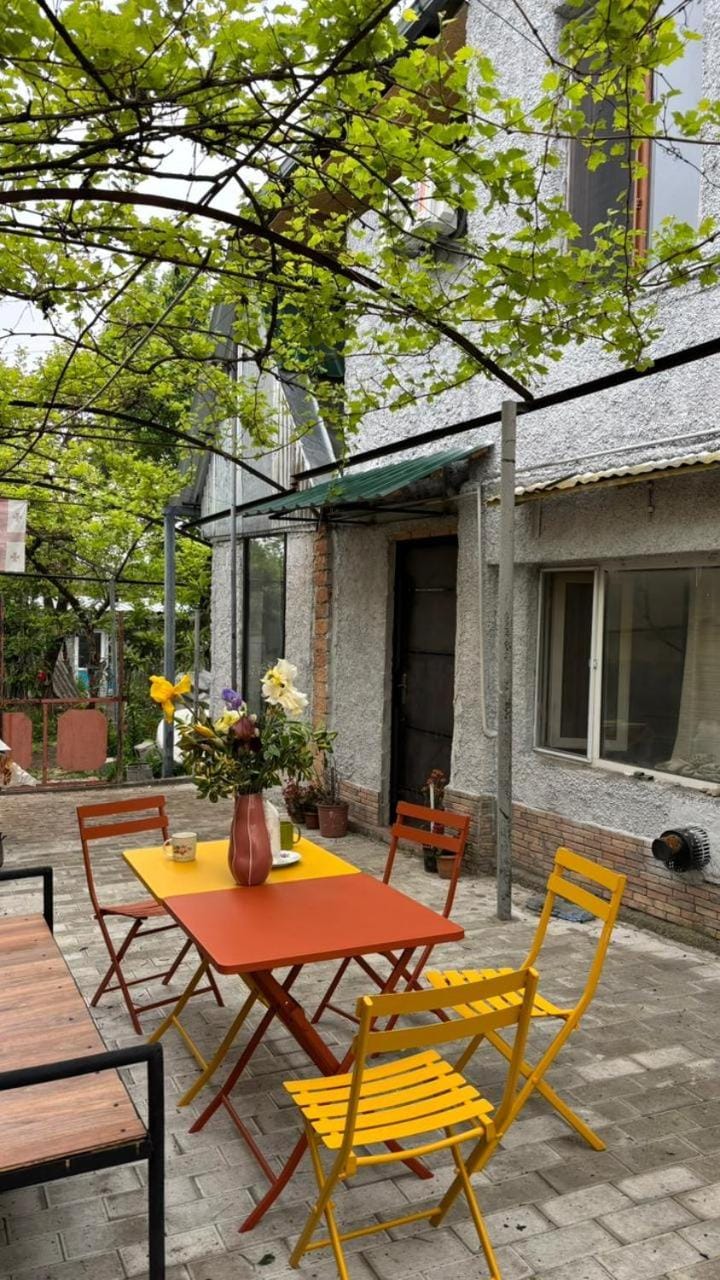 Property building, Patio, Spring, Day, Garden, Living room, Seating area, Dining area, Garden view