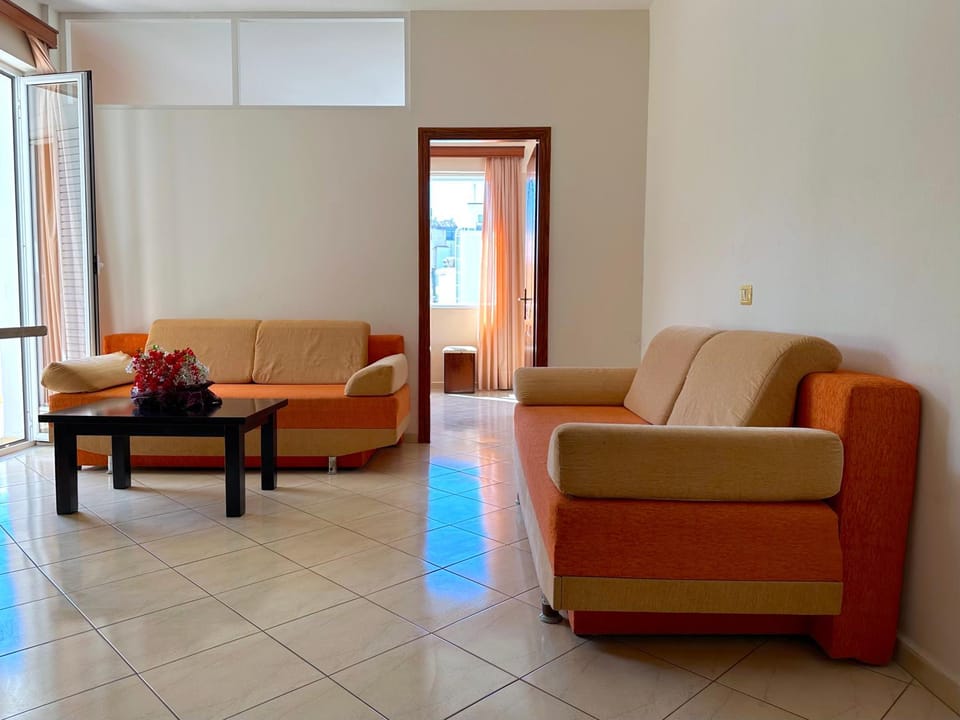 Balcony/Terrace, Balcony/Terrace, Living room, Seating area