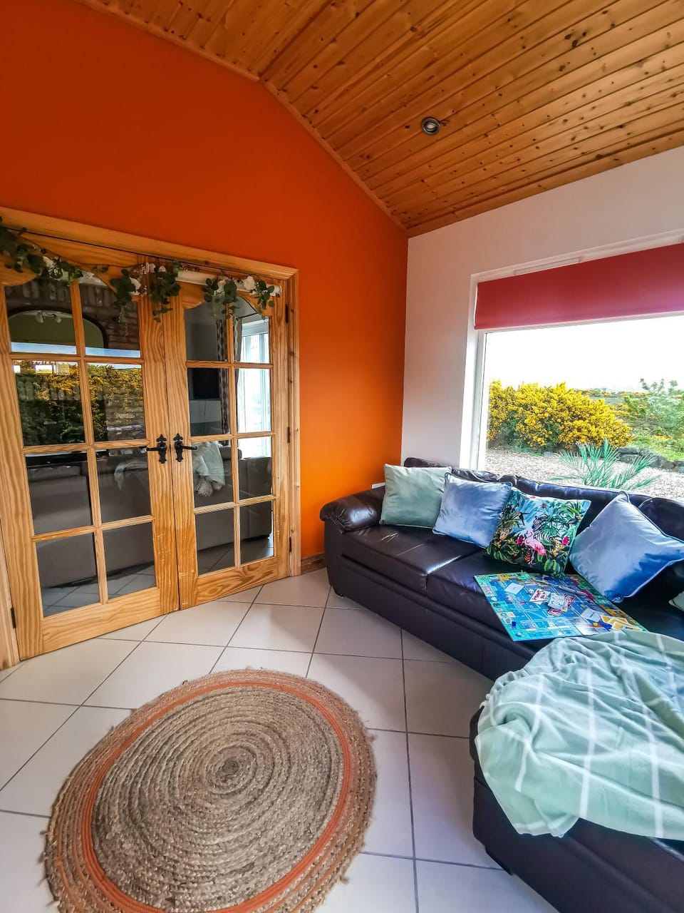 Game Room, Photo of the whole room, Seating area, Bedroom