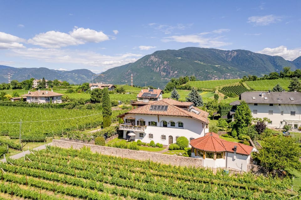 Haus Oberhofer Bed and Breakfast in Trentino-South Tyrol