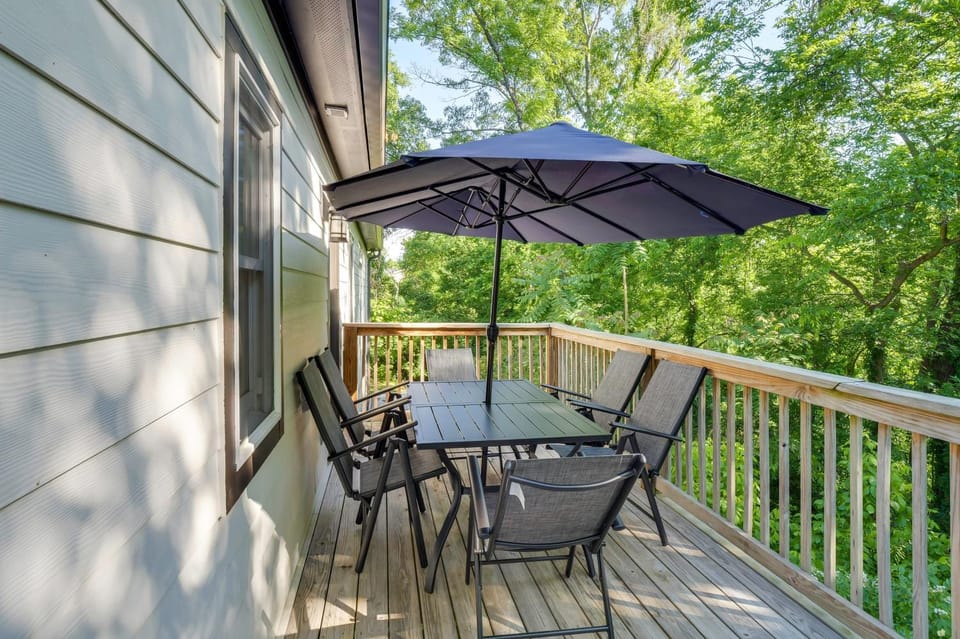 'The Beautiful Home' 1/2 Mi to Old Hickory Lake! House in Old Hickory Lake