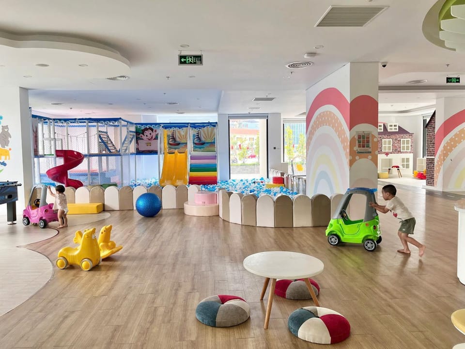 OM Sapphire Residence Ha Long Beach View Apartment hotel in Vietnam
