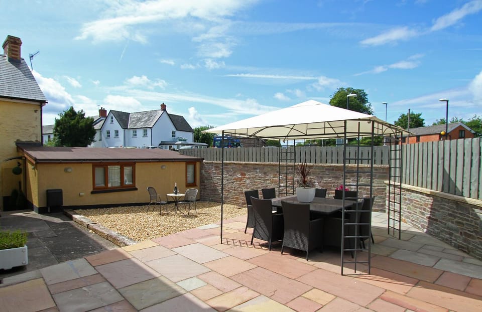 Sound of the River Bed and Breakfast in Wales