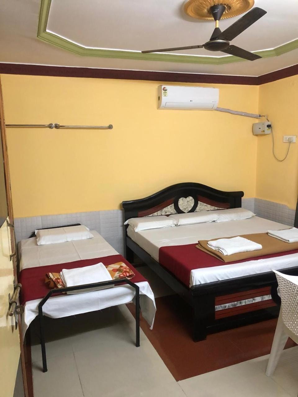 Triple Bedroom house Kitchen, Dining, Waiting Hall First Floor Apartment in Telangana