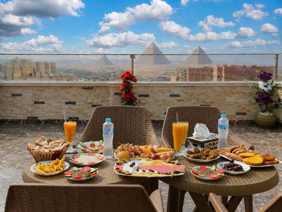 Day, Balcony/Terrace, Food and drinks, Dining area, Food, Breakfast, Continental breakfast, Drinks