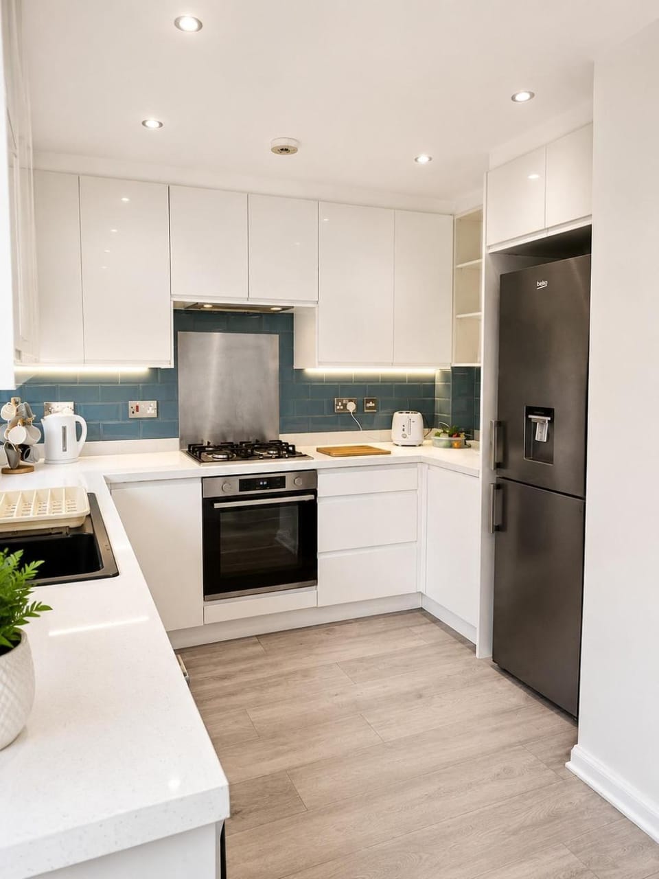 Manchester 4 Bedroom property sleeps 7 Near Etihad and co op live Apartment in Manchester