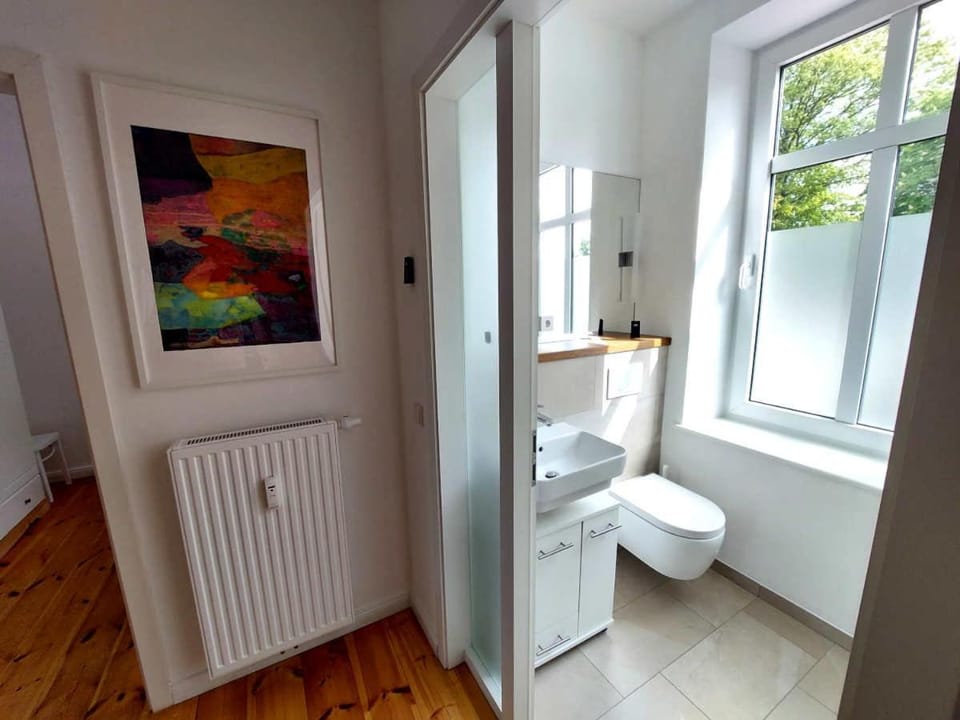 Toilet, Bathroom