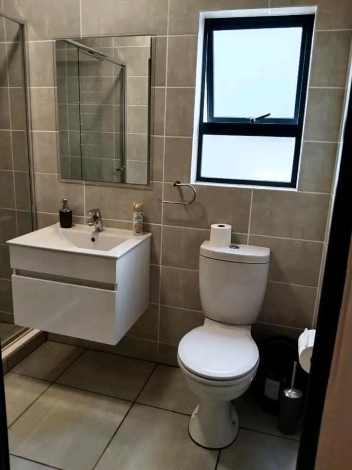 Luxury 1BR at Blyde Lagoon Riverwalk Estate Apartment in Pretoria