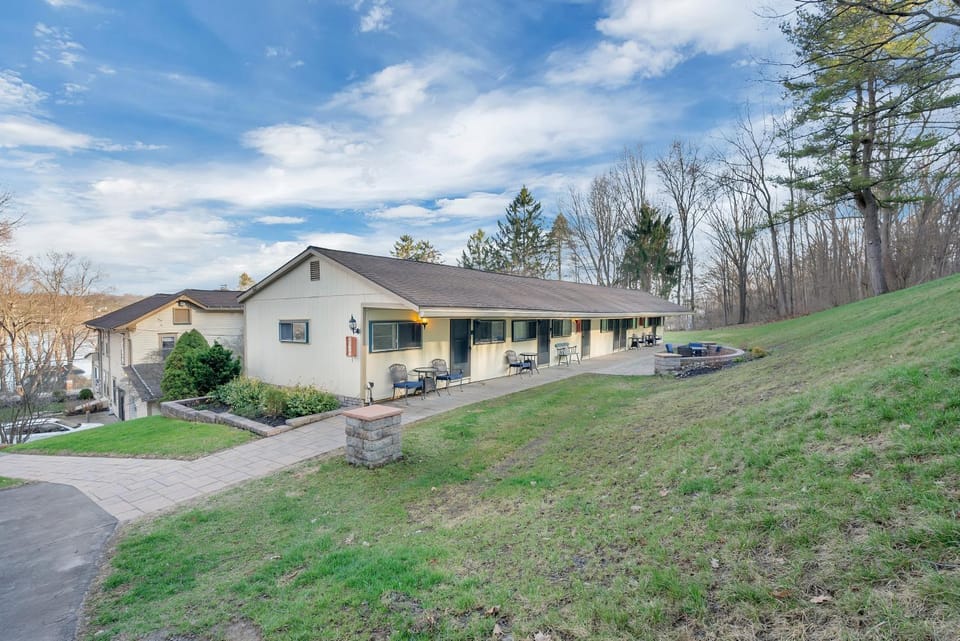 Keuka Cove Inn Bed and Breakfast in Penn Yan