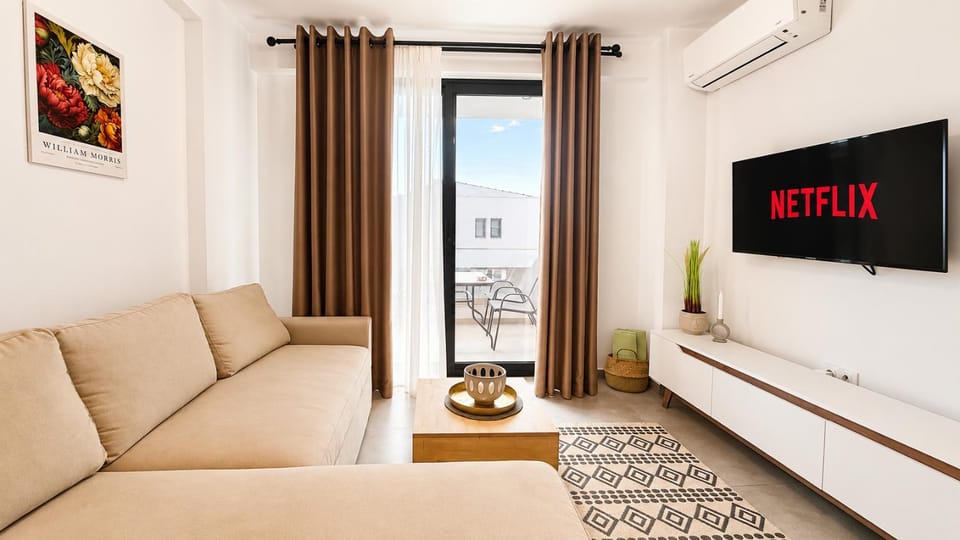 TV and multimedia, Living room, air conditioner