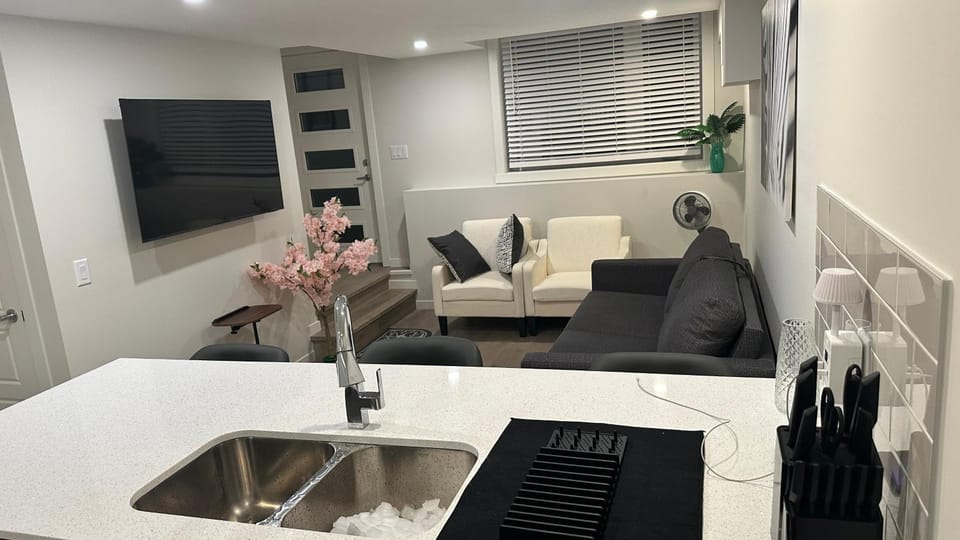 Comfy-home Apartment in Calgary