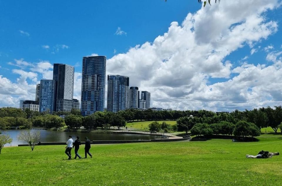 Olympic Park 2BR Apartment with Parking Apartment in Sydney