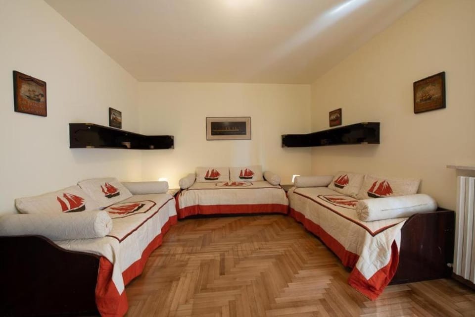 Elegante Appartamento di 200 Mq con Terrazzo Apartment in Sanremo