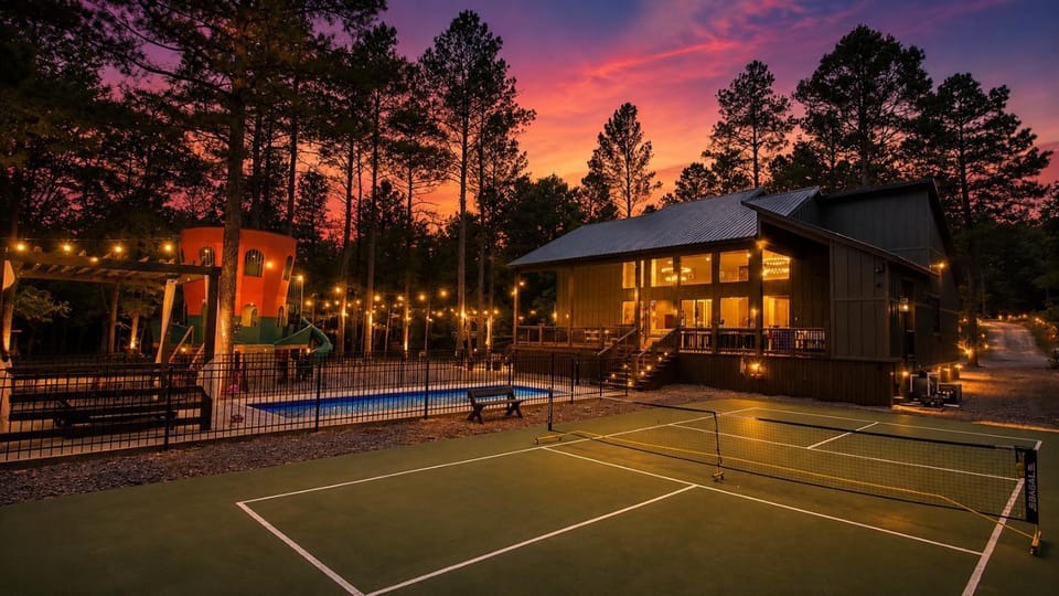 Creek,Pool,Playhouse celebration estate, sleeps 21 House in Oklahoma