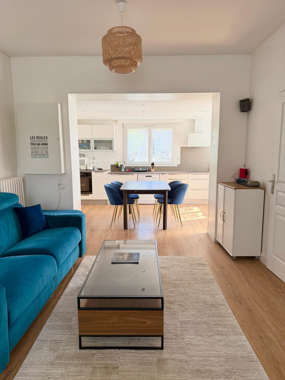 Kitchen or kitchenette, Living room, Dining area