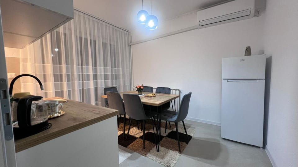 Kitchen or kitchenette, kitchen