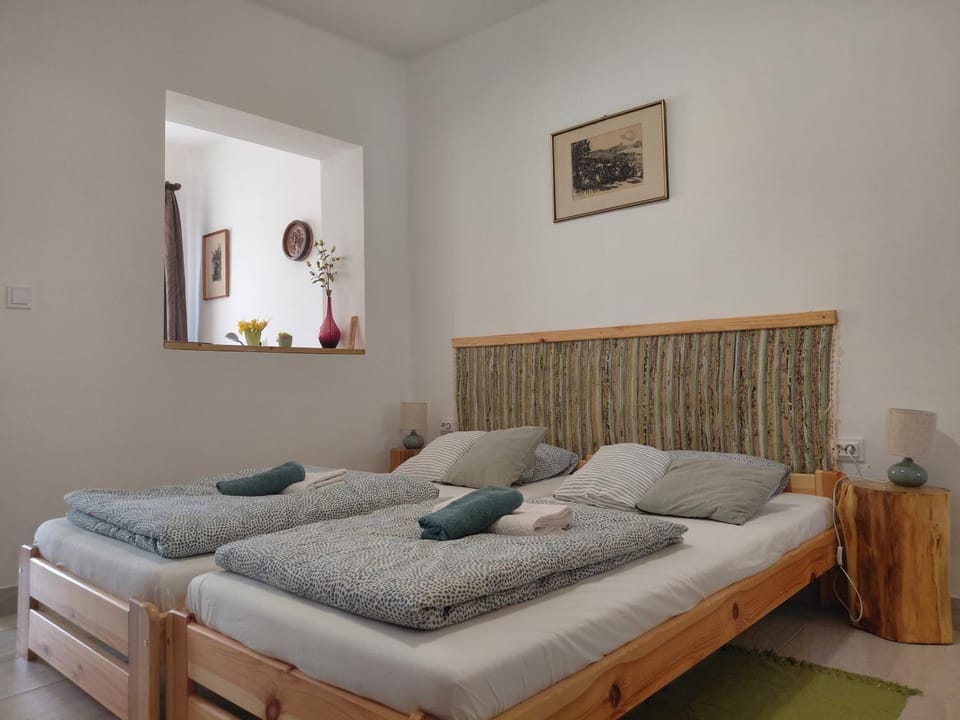 Hudák Hordó Apartman Apartment in Slovakia