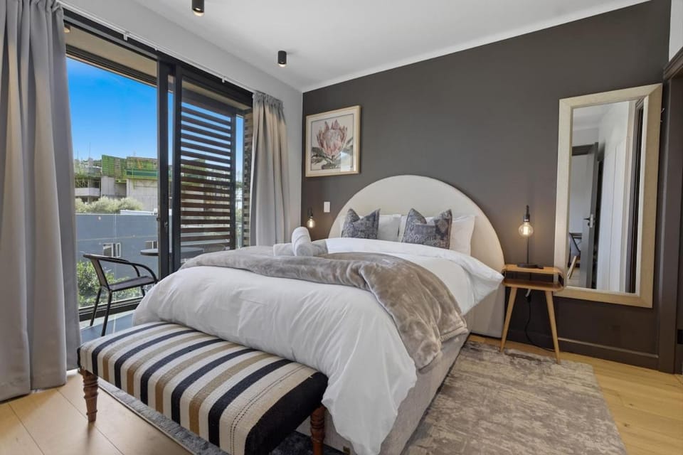 Luxury Living at The Portswood Apartment in Cape Town
