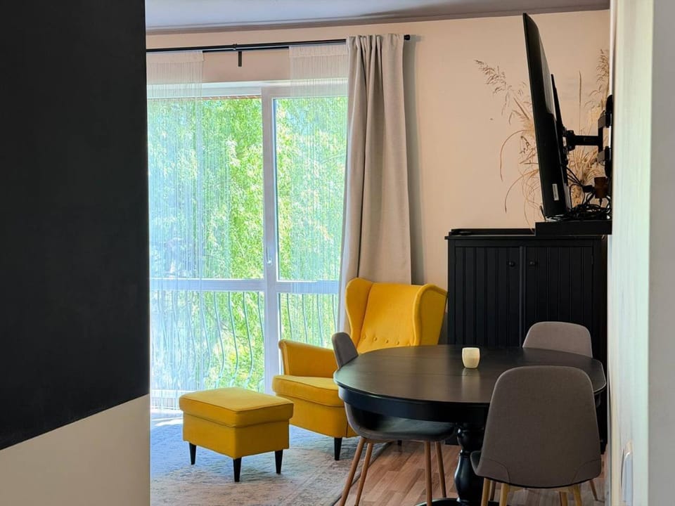 Living room, Dining area, Diving