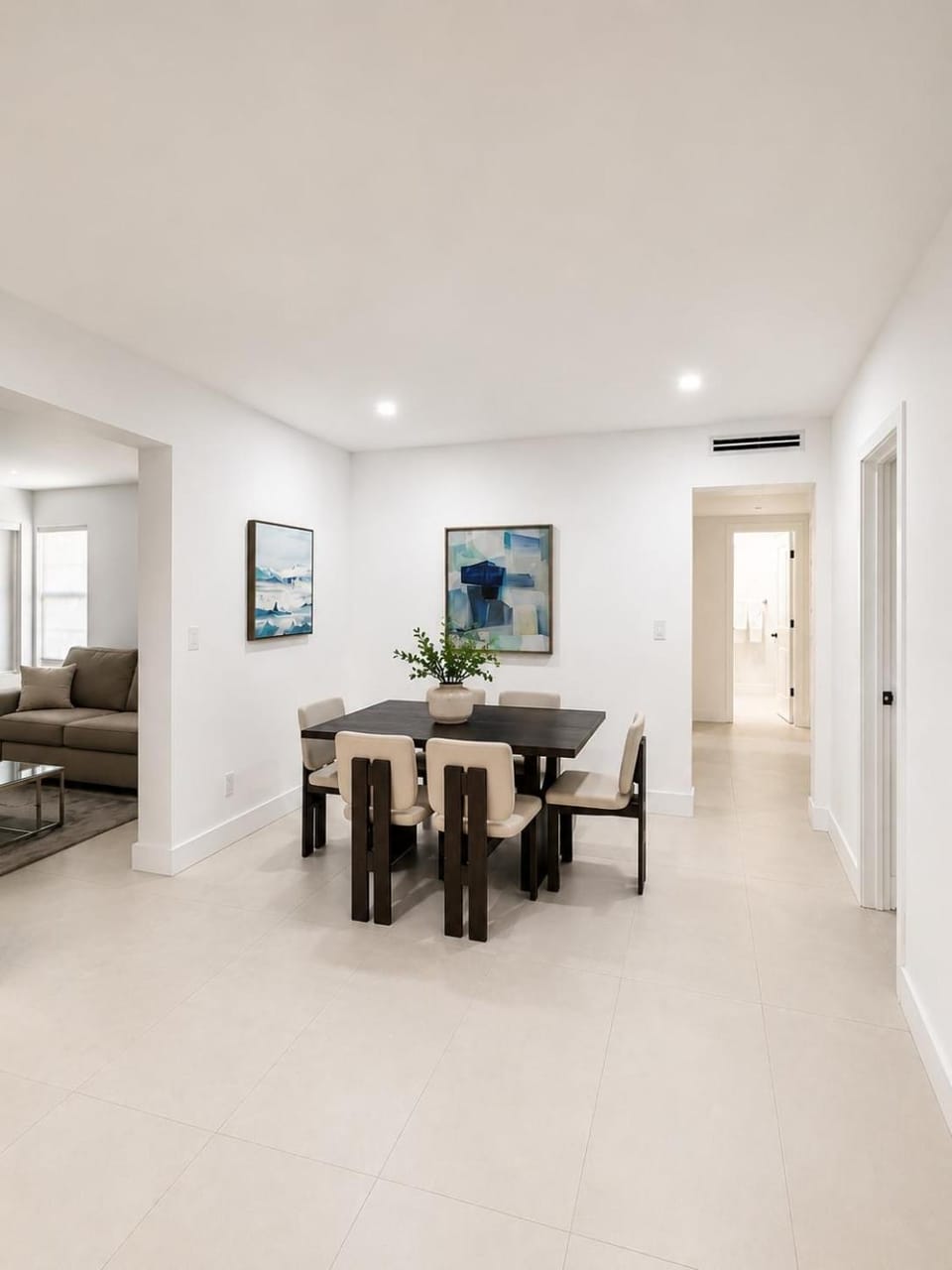 Modern Miami Mansion Pool & Soccer and Game Room House in Plantation