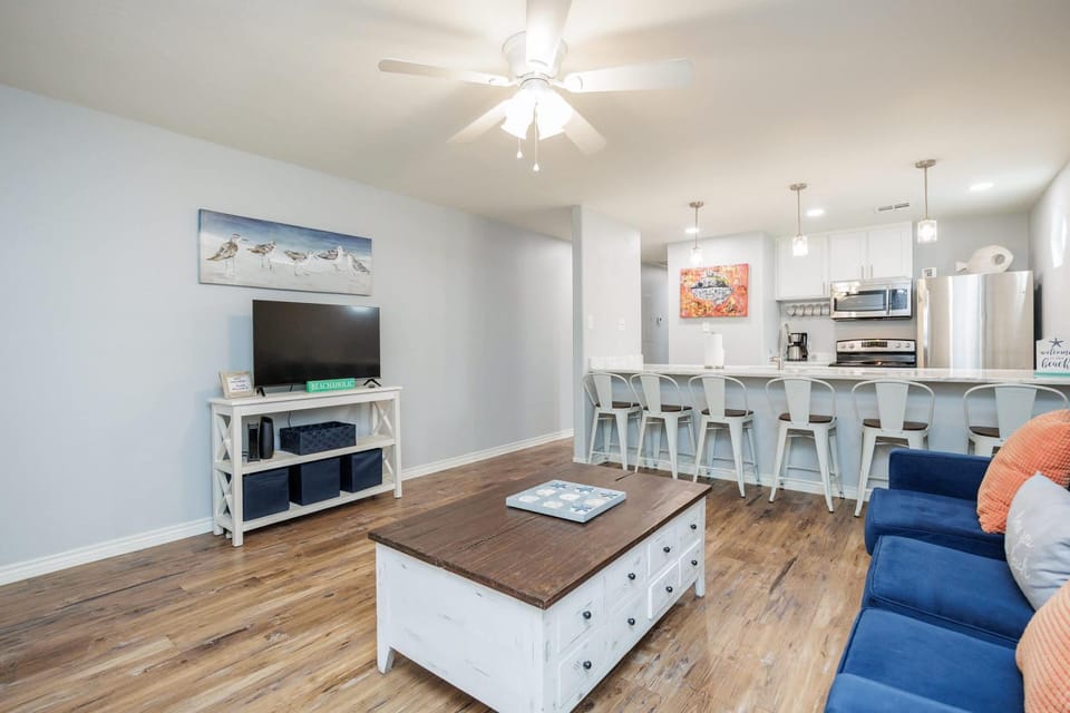 Wave on Wave Modern & Cozy House in Port Aransas