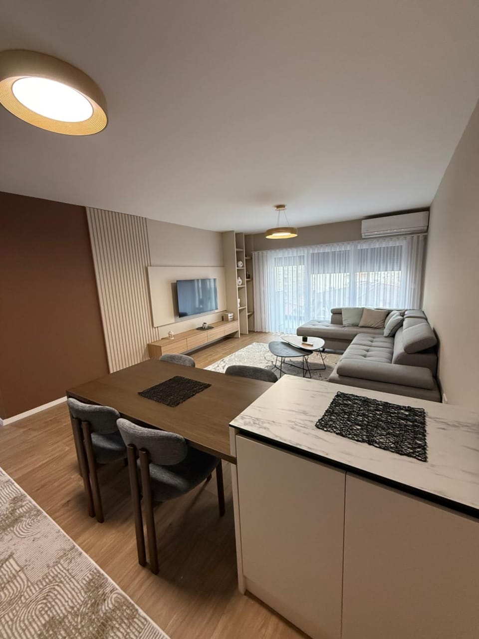 Living room, Photo of the whole room, Dining area