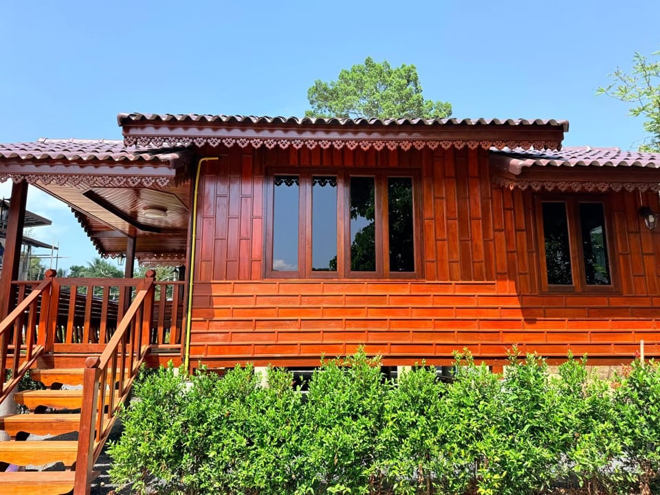 Property building, Balcony/Terrace