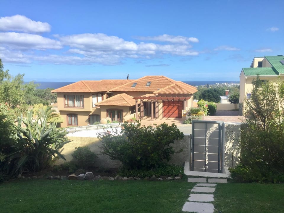 Facade/entrance, Garden