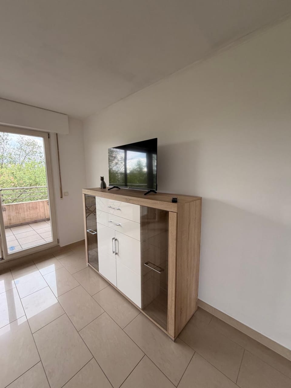 Communal lounge/ TV room, TV and multimedia, Evening entertainment