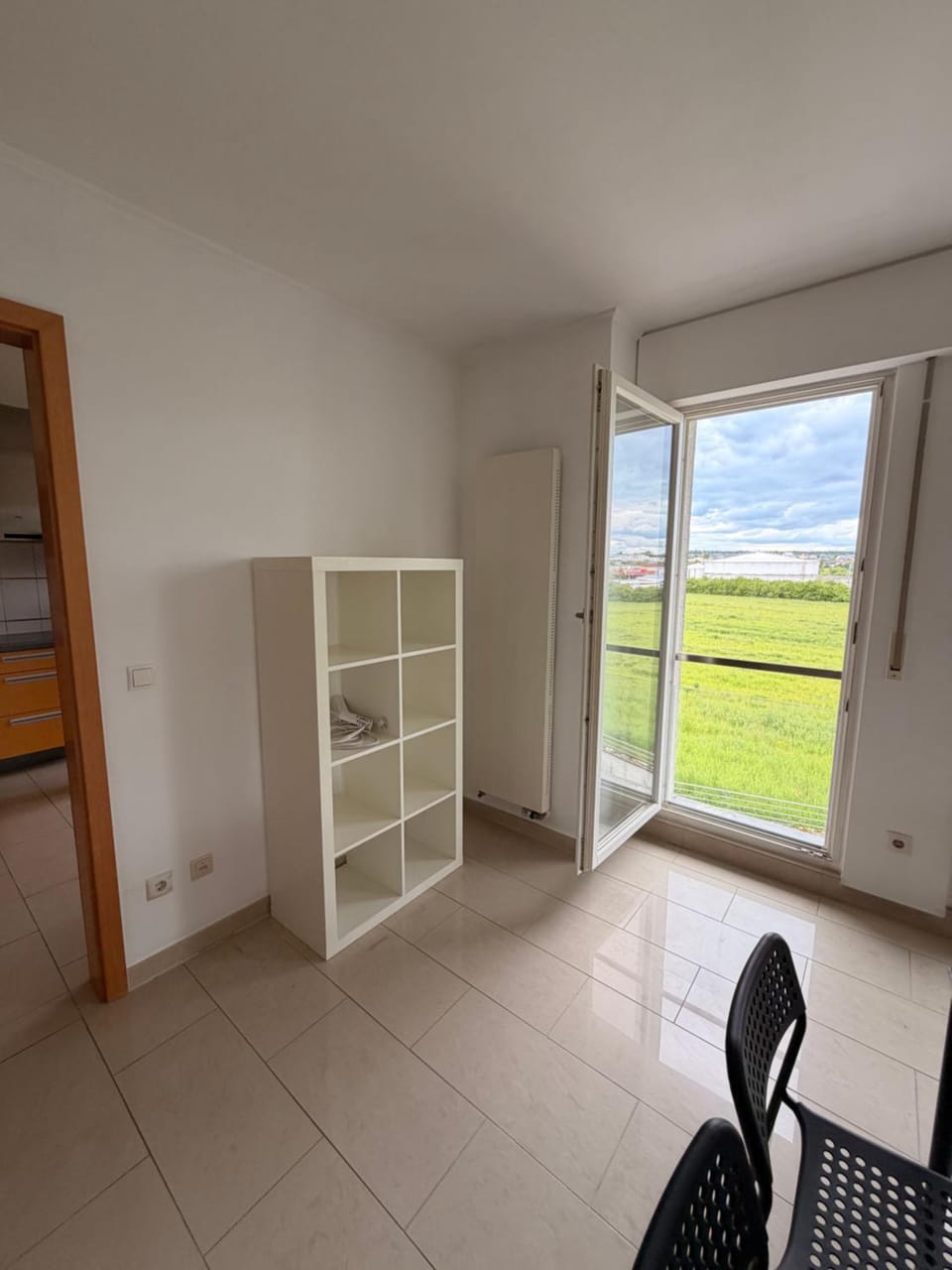 Natural landscape, View (from property/room), Balcony/Terrace, Living room, Seating area, wardrobe