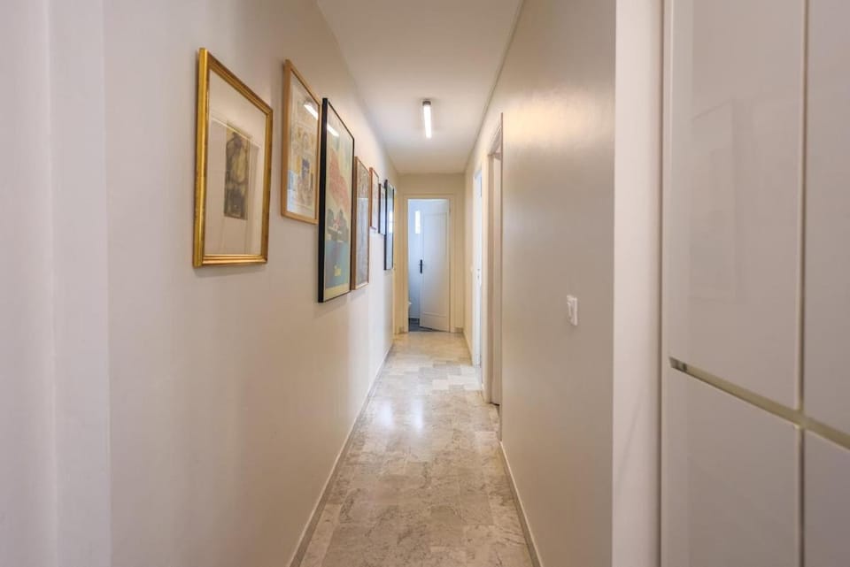 Stylish 2BR with Garage and AC Port of Nice Apartment in Nice