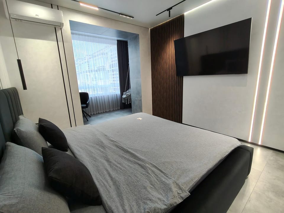 Панорамний люкс у сучасному стилі Apartment in Ukraine