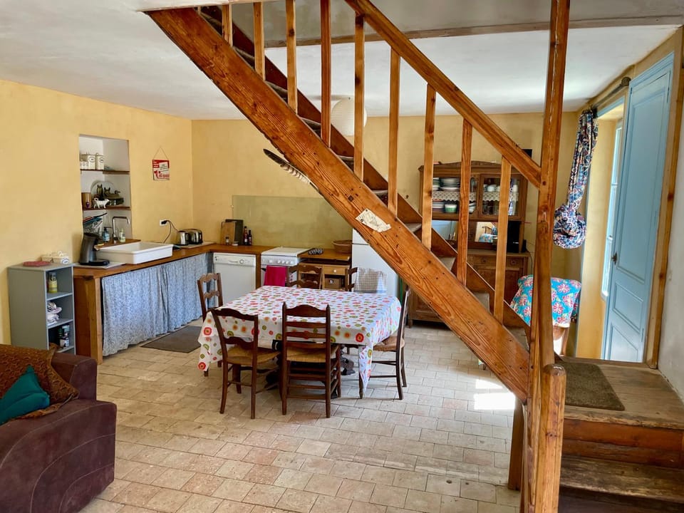 Property building, Coffee/tea facilities, Communal kitchen, toaster, kitchen