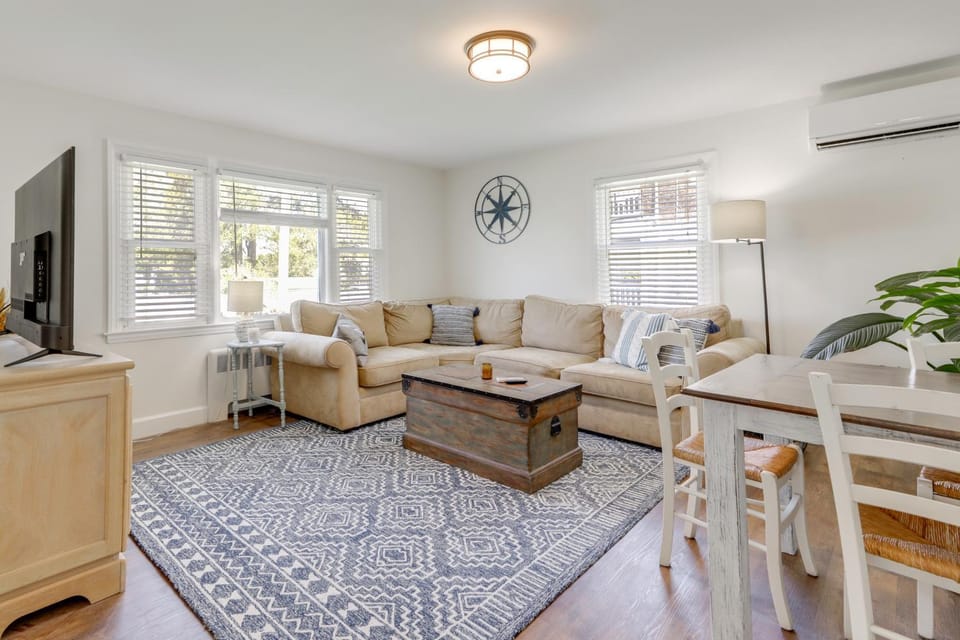 < 1 Mi to Dtwn Westerly! Walkable Coastal Escape House in Westerly