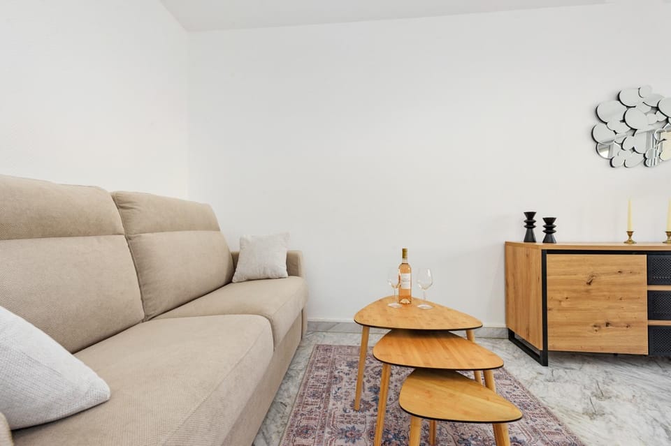 Menton - Appartement 4 personnes Apartment in Roquebrune-Cap-Martin