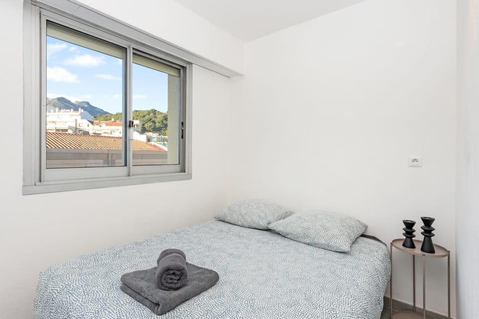 Menton - Appartement 4 personnes Apartment in Roquebrune-Cap-Martin